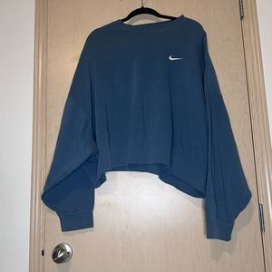 Nike women’s blue crew neck sweatshirt size XL